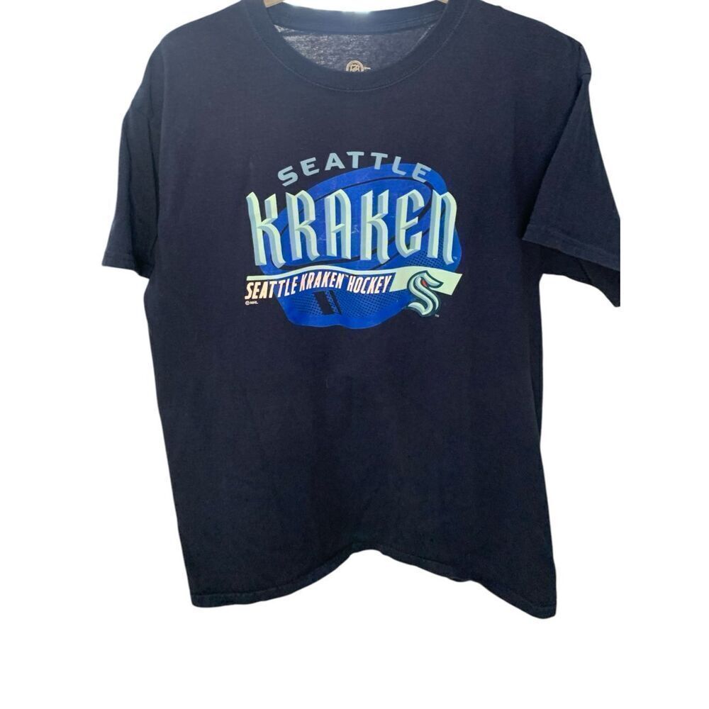 Seattle Kraken Shirt Men Large Blue Short Sleeve Hockey NHL Short Sleeve Tee
